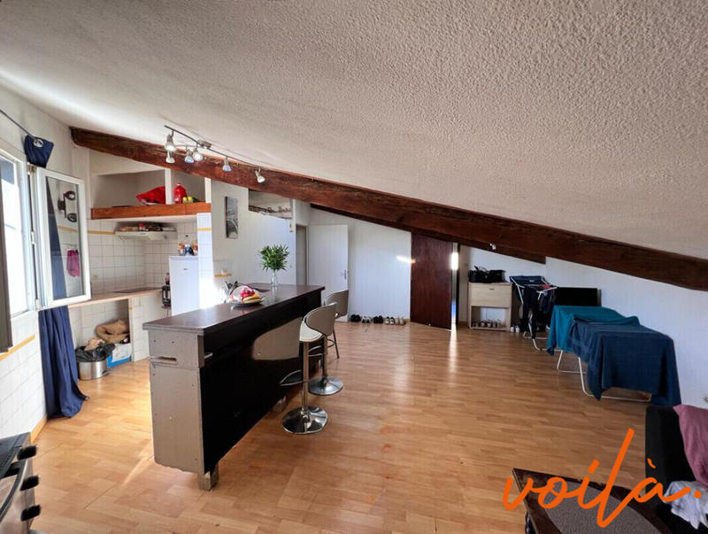 Immeuble - 74 m² - 5 pièces