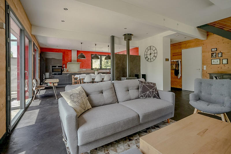 Maison - 160 m² - 7 pièces