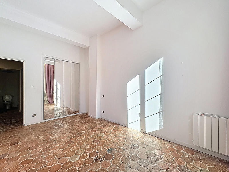 Appartement - 110 m² - 4 pièces