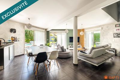 Maison - 150 m² - 5 pièces