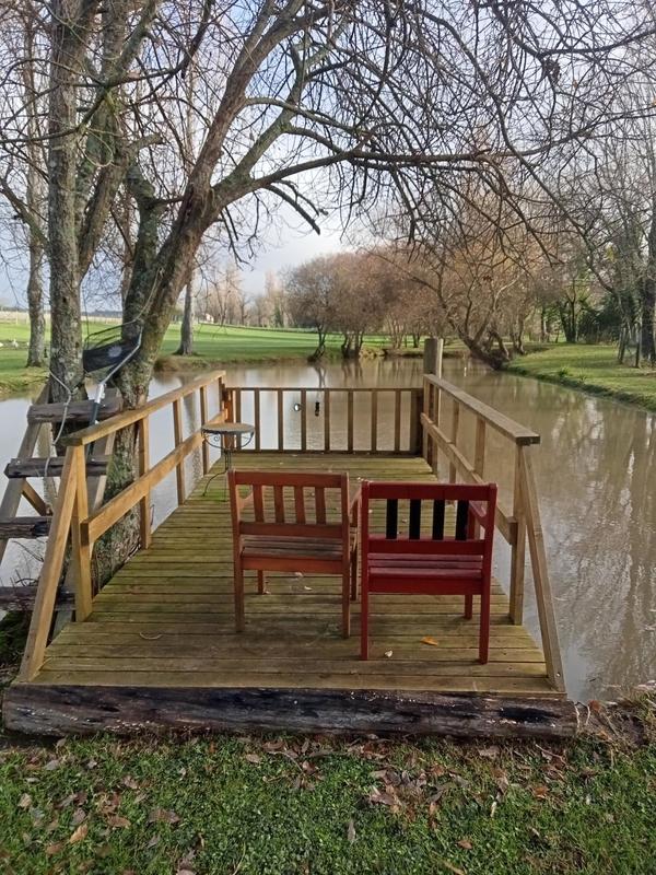 Maison - 305 m² - 9 pièces