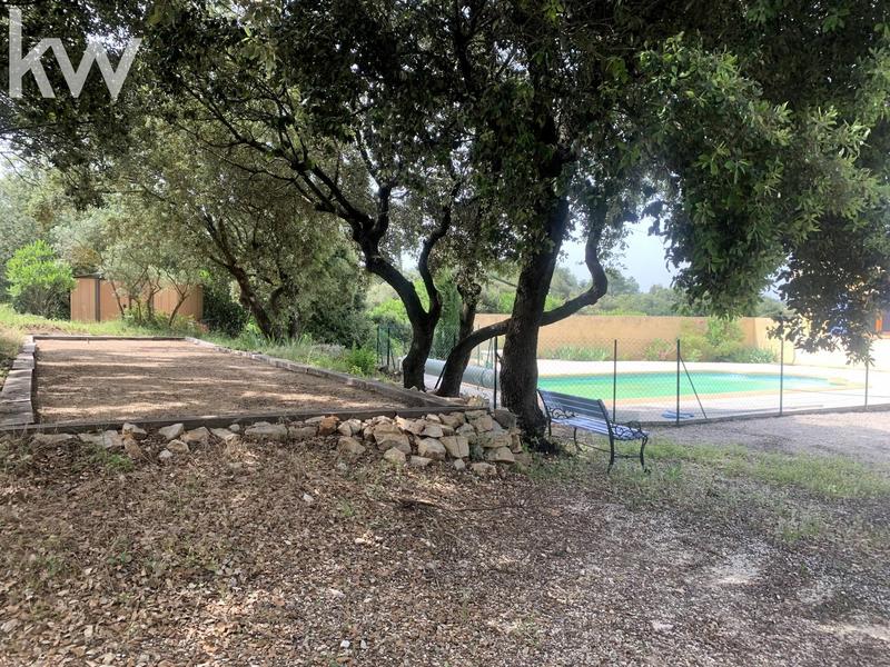 Maison provençale - 181 m² - 7 pièces