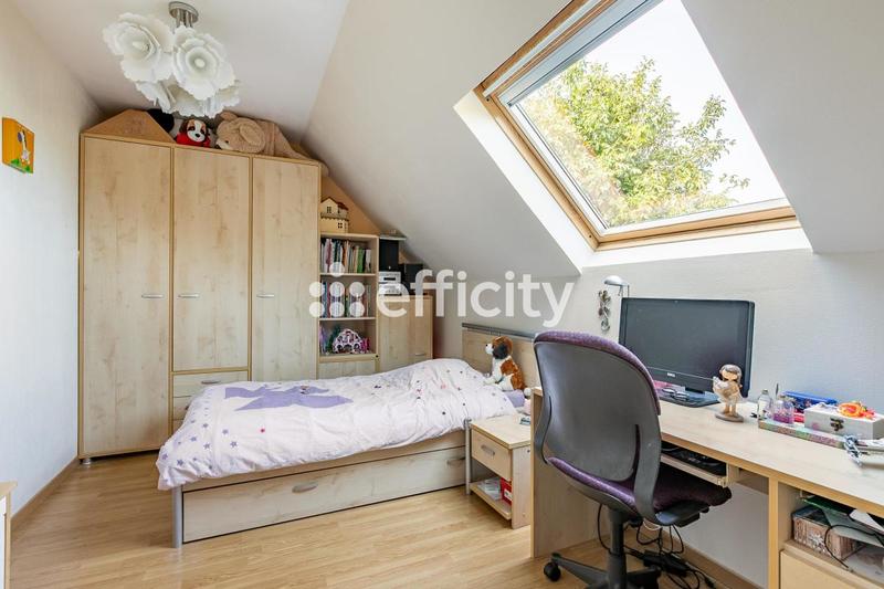 Pavillon - 133 m² - 7 pièces