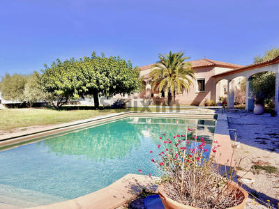 Maison - 183 m² - 5 pièces