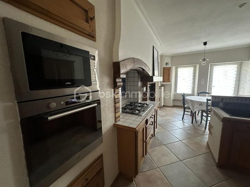 Maison - 172 m² - 7 pièces