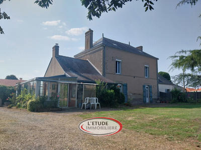 Maison - 225 m² - 9 pièces