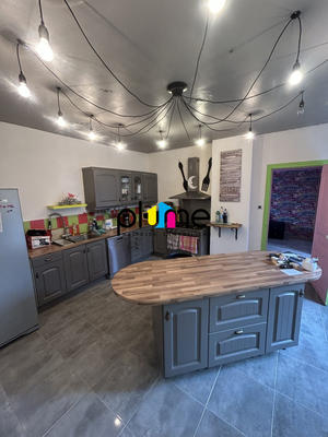 Maison ancienne - 180 m² - 8 pièces