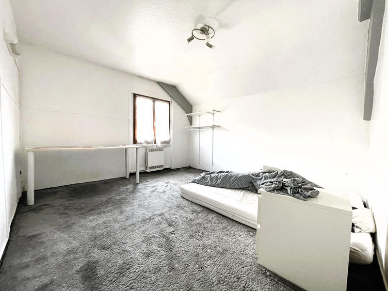 Maison - 352 m² - 8 pièces