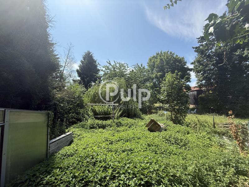 Maison - 241 m² - 12 pièces