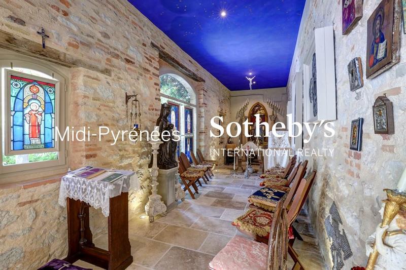 Maison de maîtres - 728 m² - 18 pièces