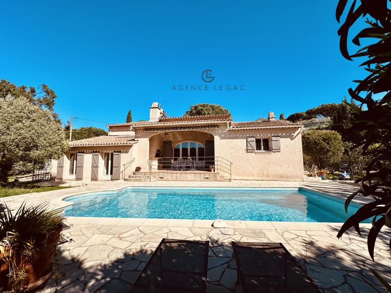 Villa - 180 m² - 6 pièces