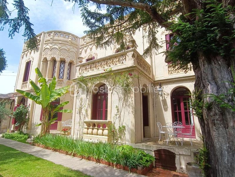 Hôtel particulier - 210 m² - 7 pièces