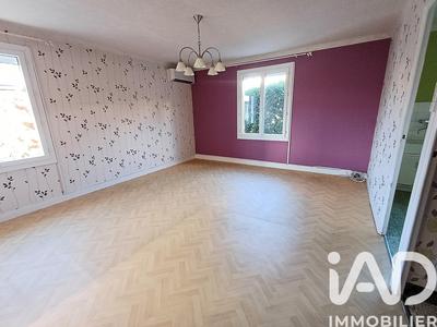 Maison - 96 m² - 5 pièces