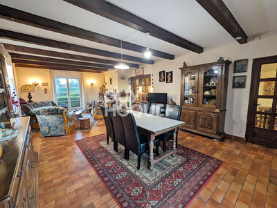 Maison - 120 m² - 6 pièces