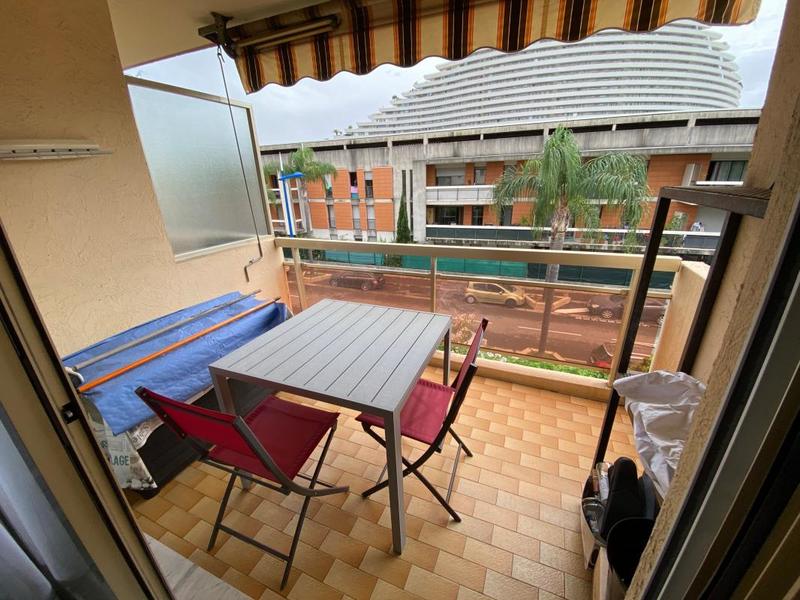 Studio - 28 m² - 1 pièce