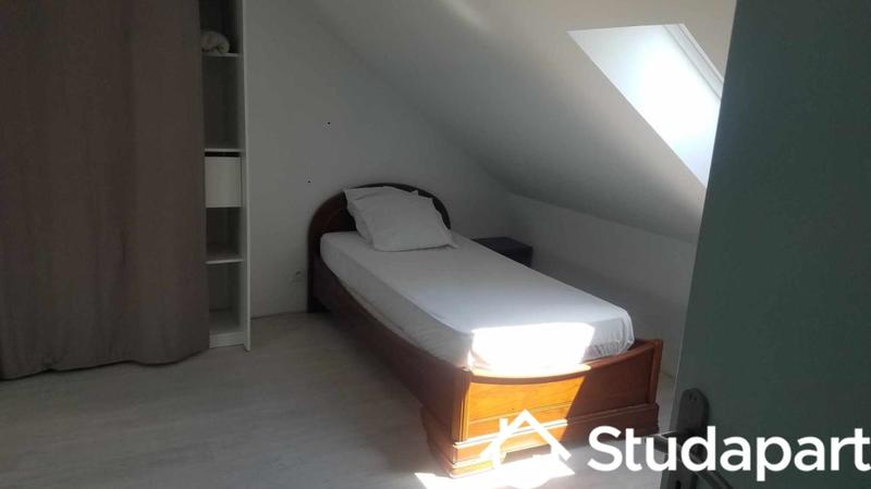 Chambre - 9 m² - 1 pièce