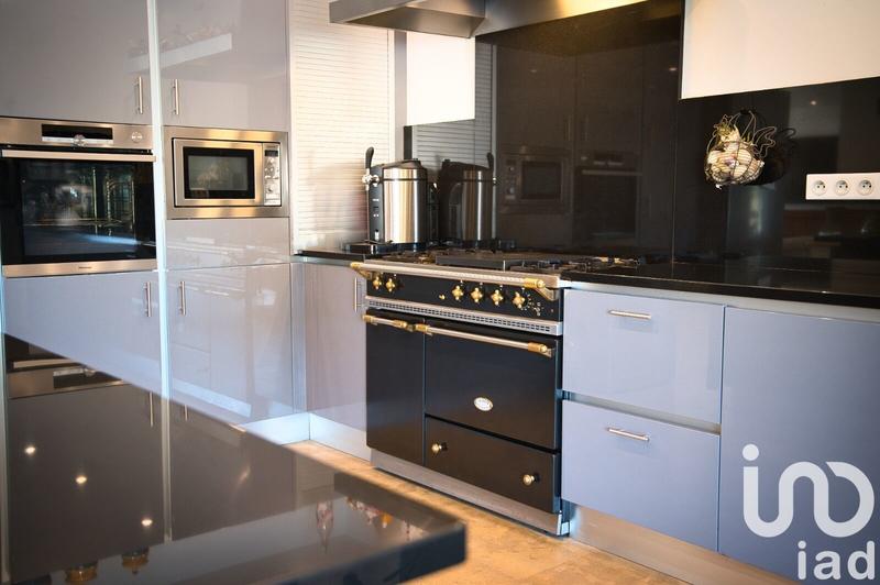 Maison de campagne - 280 m² - 9 pièces