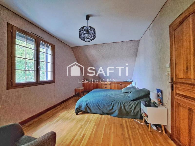 Maison - 165 m² - 7 pièces