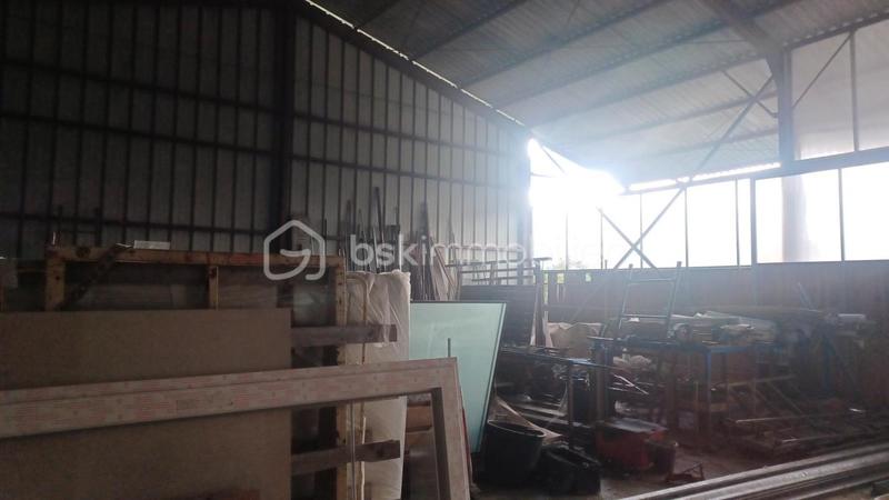 Immeuble - 300 m² - 1 pièce