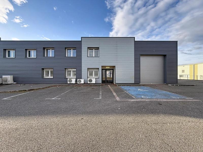 Bureau - 244 m² - 3 pièces