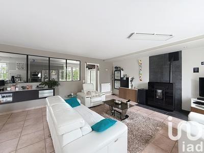 Maison - 161 m² - 6 pièces