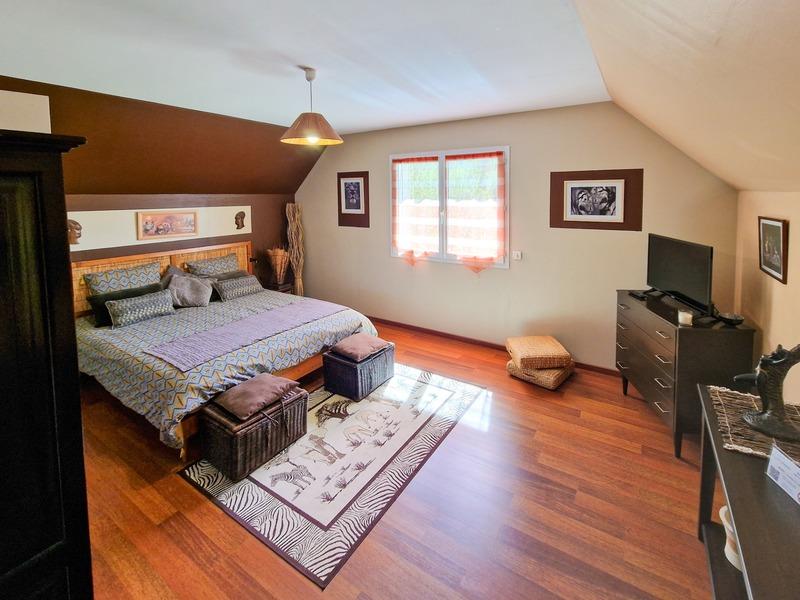 Propriété - 500 m² - 14 pièces