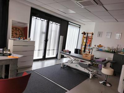 Local d'activité / Entrepôt - 81 m²