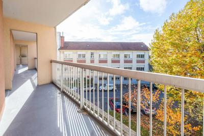 Appartement - 98 m² - 4 pièces