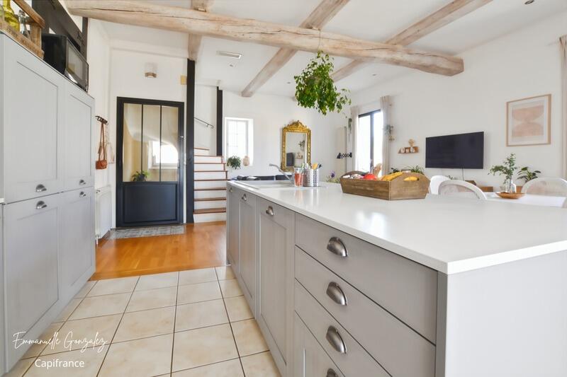 Maison - 207 m² - 8 pièces