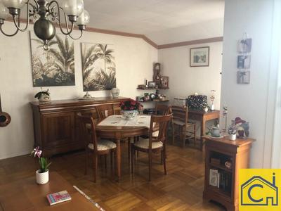 Appartement - 79 m² - 4 pièces