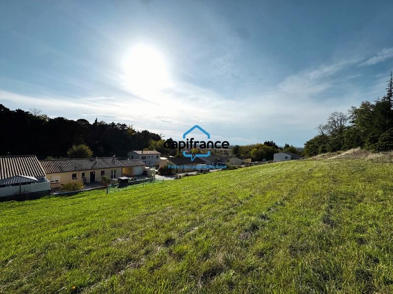 Terrain constructible - 1 260 m²