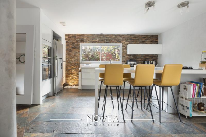 Maison - 159 m² - 7 pièces