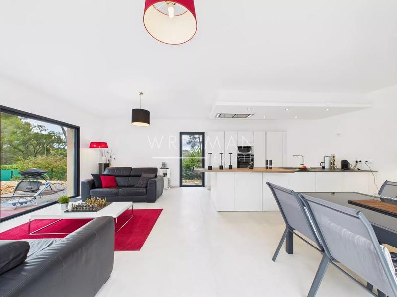 Villa - 127 m² - 4 pièces