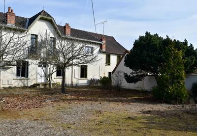 Appartement - 98 m² - 5 pièces