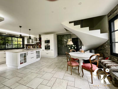 Maison contemporaine - 152 m² - 5 pièces