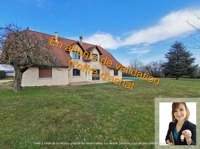 Maison - 212 m² - 5 pièces