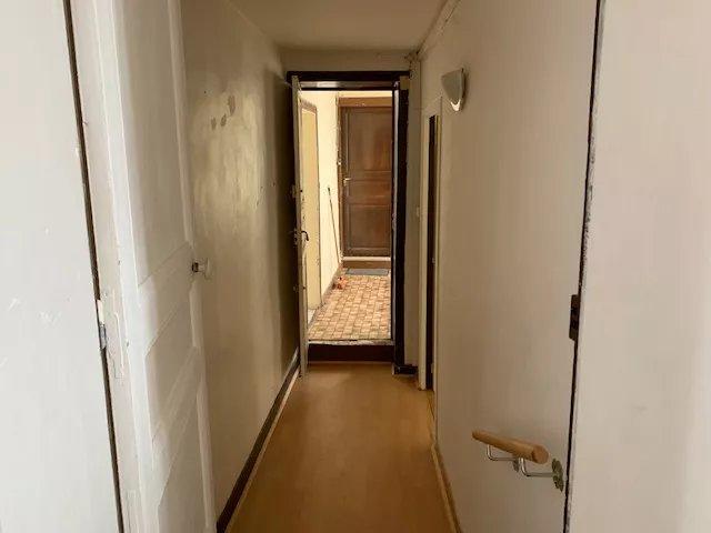 Immeuble - 304 m² - 20 pièces