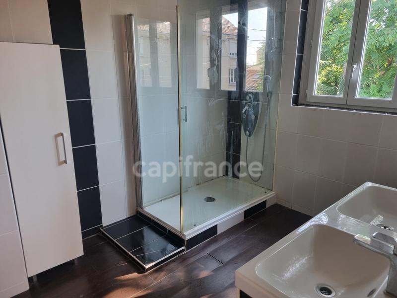 Maison - 137 m² - 6 pièces