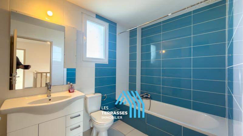 Villa - 100 m² - 6 pièces