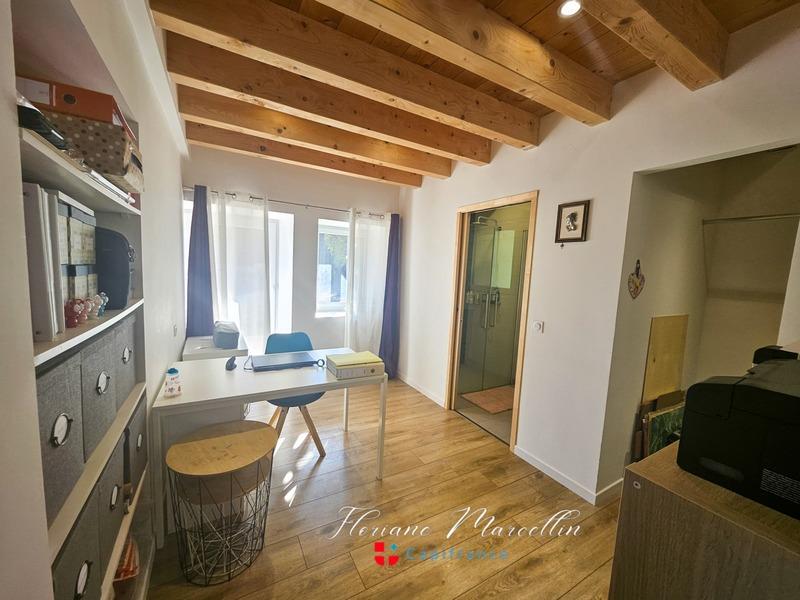 Maison - 254 m² - 5 pièces