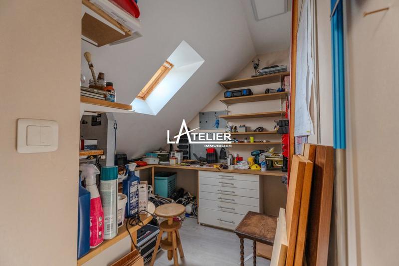 Maison - 230 m² - 11 pièces