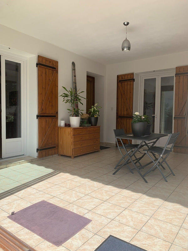 Villa - 142 m² - 8 pièces