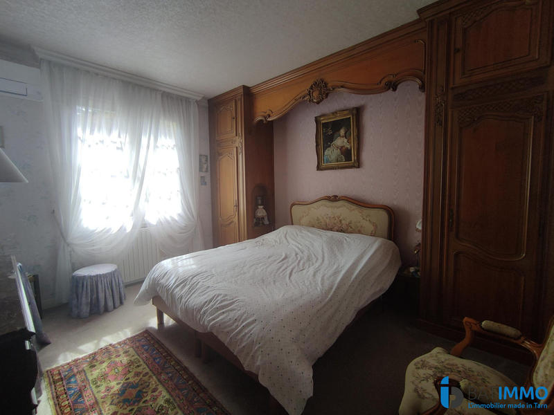 Maison traditionnelle - 195 m² - 10 pièces