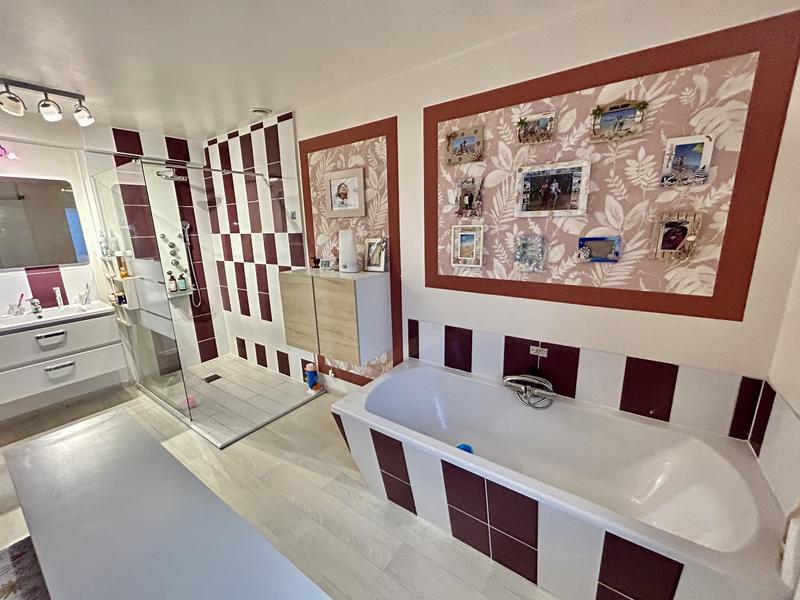 Maison - 110 m² - 7 pièces