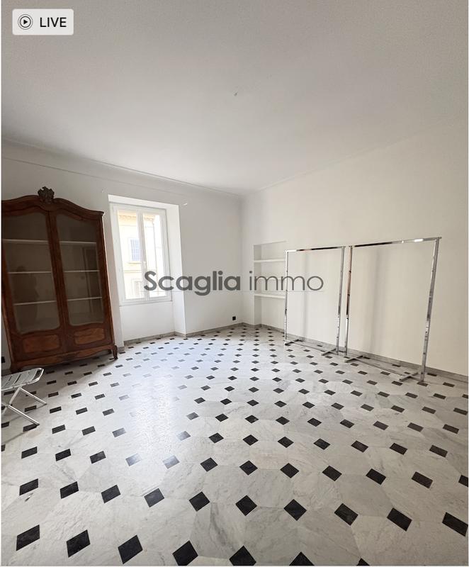 Appartement - 76 m² - 3 pièces