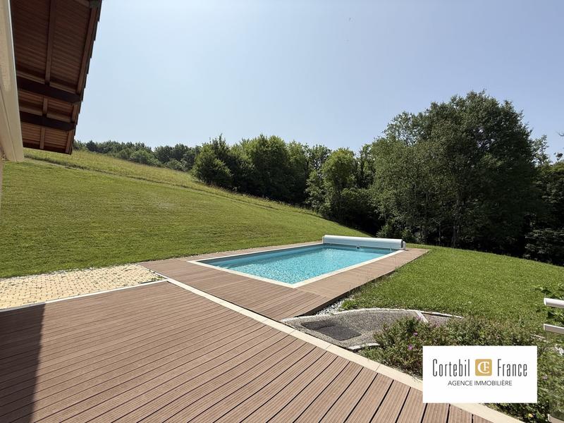 Villa - 217 m² - 7 pièces