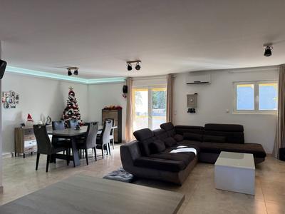 Maison - 158 m² - 5 pièces