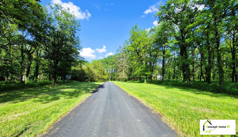 Maison - 235 m² - 8 pièces