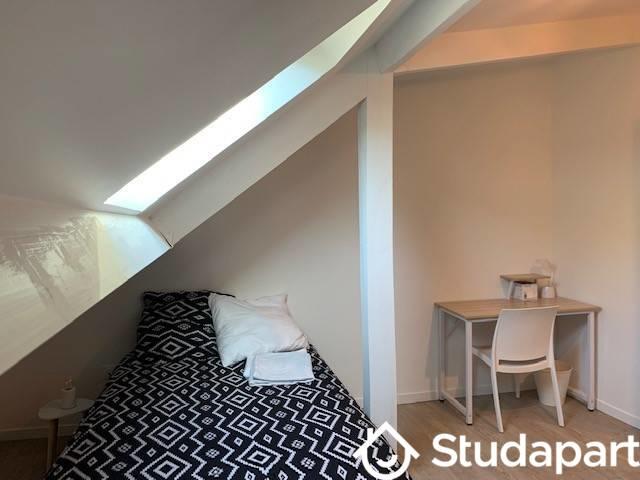 Chambre - 10 m² - 1 pièce