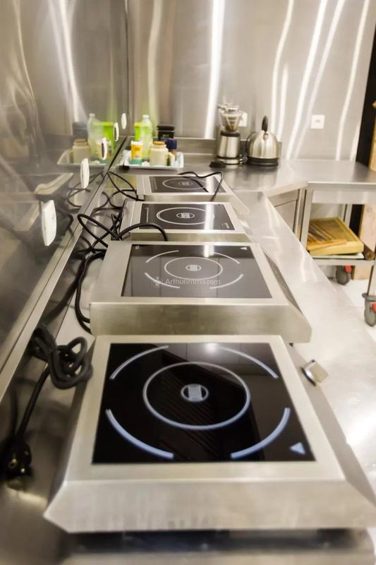 Maison - 557 m² - 20 pièces